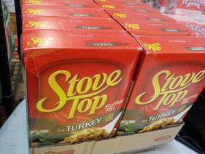 lot 298 image: 12 Pack Stove Top Turkey Stuffing Mix best date 122024