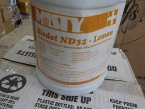 lot 9 image: Misty 4x 1 gallon Biodet ND32-Lemon One Step Disinfectant Germicidal Detergent and Deodorant