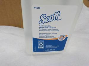 lot 22 image: 6 Scott Foam Skin Cleanser 33.8 oz each