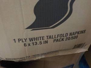 lot 28 image: 1 ply White Tallfold Napkins 10,000 - 6 x 13.5