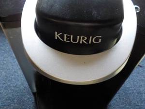 lot 57 image: Keurig Coffee Machine - recently cleaned single serve