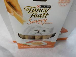 lot 100 image: 30 ct Purina Fancy Feast Savory Cat Treats Natural Salmon and Tuna in a Demi Glaze best date 082023 Retail $90 total