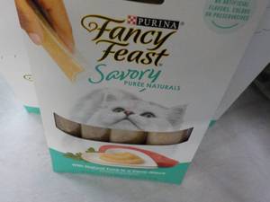 lot 105 image: 30 ct Purina Fancy Feast Savory Cat Treats Natural Tuna in a Demi Glaze best date 082023 Retail $90 total