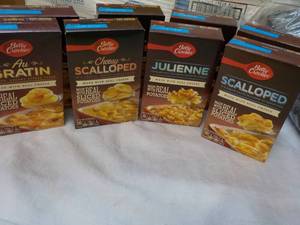lot 129 image: 8 Potato Meals -4 variety