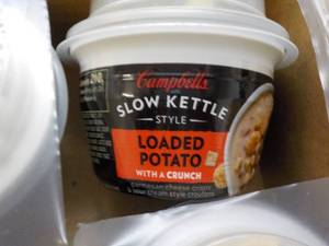 lot 135 image: 12 ct Campbells Slow Kettle Style Loaded Potato Soup with a Crunch best date 08152023