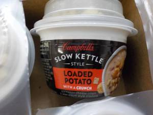 lot 139 image: 12 ct Campbells Slow Kettle Style Loaded Potato Soup with a Crunch best date 08152023