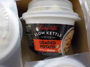 lot 140 image: 12 ct Campbells Slow Kettle Style Loaded Potato Soup with a Crunch best date 08152023