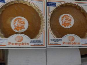 lot 328 image: K 2 The Village Pie Maker Frozen Pumpkin Pies- thaw and bake