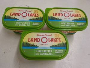 lot 335 image: E 3 - 24 oz Tubs Frozen Land O Lakes Light Butter with Canola Oil