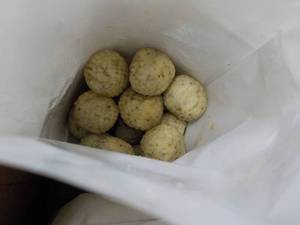 lot 337 image: E 4 Frozen Pkgs Garlic Butter Balls...