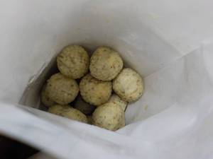 lot 339 image: E 4 Frozen Pkgs Garlic Butter Balls...