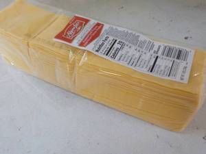 lot 360 image: Alpine Lace 5 lb. Refrigerated American Cheese Slices