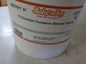 lot 369 image: B Bake n Joy Gourmet Frozen Cinnamon Streusel Topping 12 lb. pail Best By 10102023