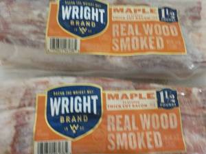 lot 387 image: G 2 x 24 oz Frozen Maple Real Wood Smoked Bacon