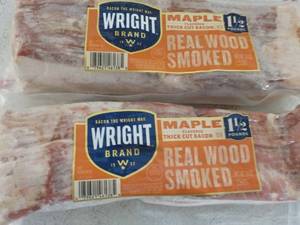 lot 390 image: G 2 x 24 oz Frozen Maple Real Wood Smoked Bacon