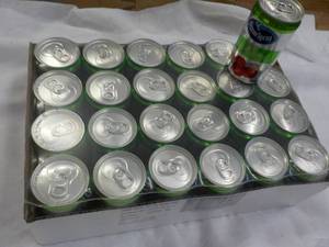 lot 419 image: 24 x 7.2 oz cans Ocean Spray Apple Juice best date 092023