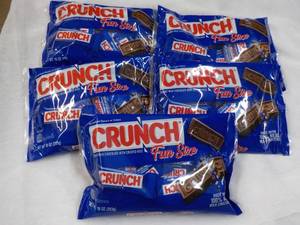 lot 427 image: 5- 10 oz Bags Crunch Fun Size Bars...