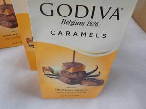 lot 432 image: 6 x 5.3 oz Pkgs Godiva Caramels...