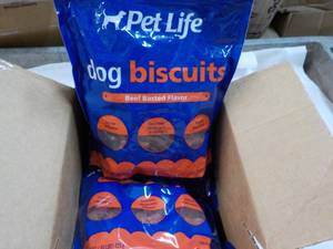 lot 446 image: 4 x 15 oz Pet Life Dog Beef Flavor Biscuits