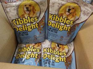 lot 457 image: 10 x 14 oz Bags Kibbles Delight Dog Food
