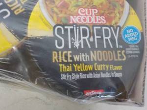 lot 472 image: 6 Cup Noodles Stir Fry Meals best date 01262024