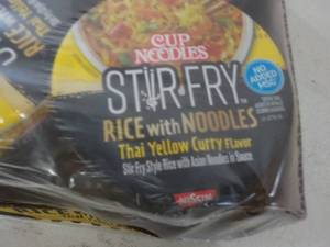 lot 473 image: 6 Cup Noodles Stir Fry Meals best date 01262024