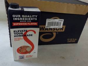 lot 486 image: 12 - 32 oz Swanson Beef Stock best date 11182023