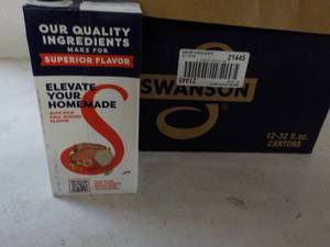lot 489 image: 12 - 32 oz Swanson Beef Stock best date 11182023