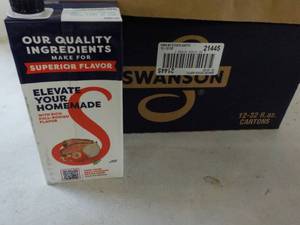 lot 491 image: 12 - 32 oz Swanson Beef Stock best date 11182023