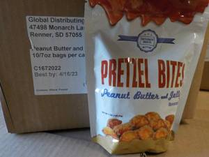 lot 494 image: 10 x 7 oz Bags Pretzel Bites Peanut Butter and Jelly Best By 04162023