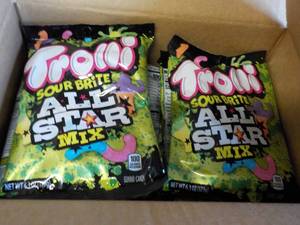 lot 499 image: 8 x 6.3 oz Trolli Sour Bites All Star Bix