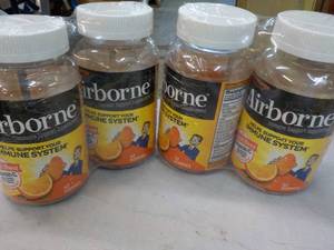 lot 549 image: 4 x 42 Gummies Each Airborne Immune System past best date