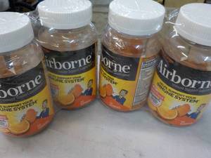lot 550 image: 4 x 42 Gummies Each Airborne Immune System past best date