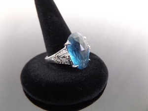 lot 25 image: Like NEW .925 Sterling Silver Aquamarine Crystal Ring Size 8