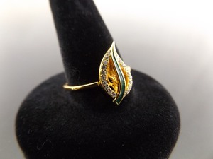 lot 32 image: NEW .925 Sterling Silver Green Enamel Leaf Crystal Vermeil Ring Size 7