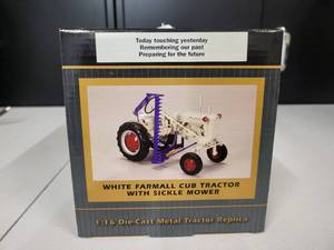 lot 5 image: White Farmall Cub Tractor with Sickle Mower 116