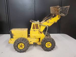 lot 33 image: Tonka Pay Loader