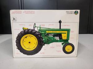 lot 48 image: John Deere Model 720 Diesel Tractor 116 Scale