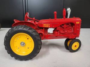 lot 60 image: Massey-Harris Model 44 Tractor 116 Scale