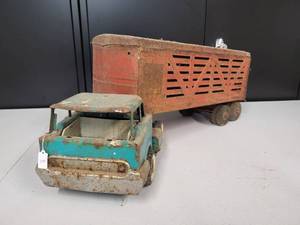 lot 75 image: Structo Tractor, with Cattle Trailer