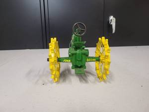 lot 95 image: John Deere Model A Tractor 116 Scale