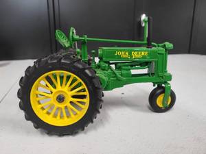 lot 161 image: John Deere General Purpose Tractor 116 Scale