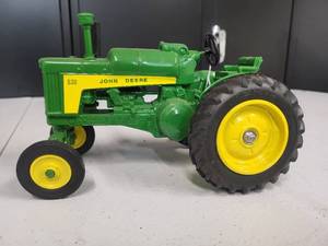 lot 185 image: John Deere Model 630 Tractor 116 Scale