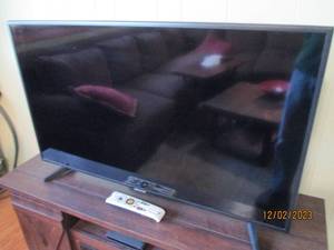 42 Samsung flat screen TV