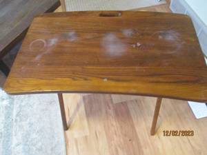Oversized wood folding TV tray