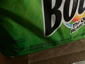 lot 132 image: Bounty Select-A-Size Paper Towels