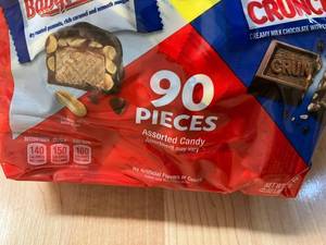 lot 162 image: Nestle Party Packs