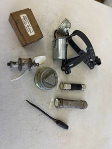 Mixed Collectibles Lot