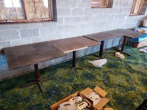 lot 93 image: Misc Tables, Chairs, and Parts