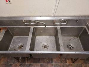 lot 68 image: Bar Kitchen Sink, Air Fyer & Stand, Stainless Shelf, and Food Prep Cooler